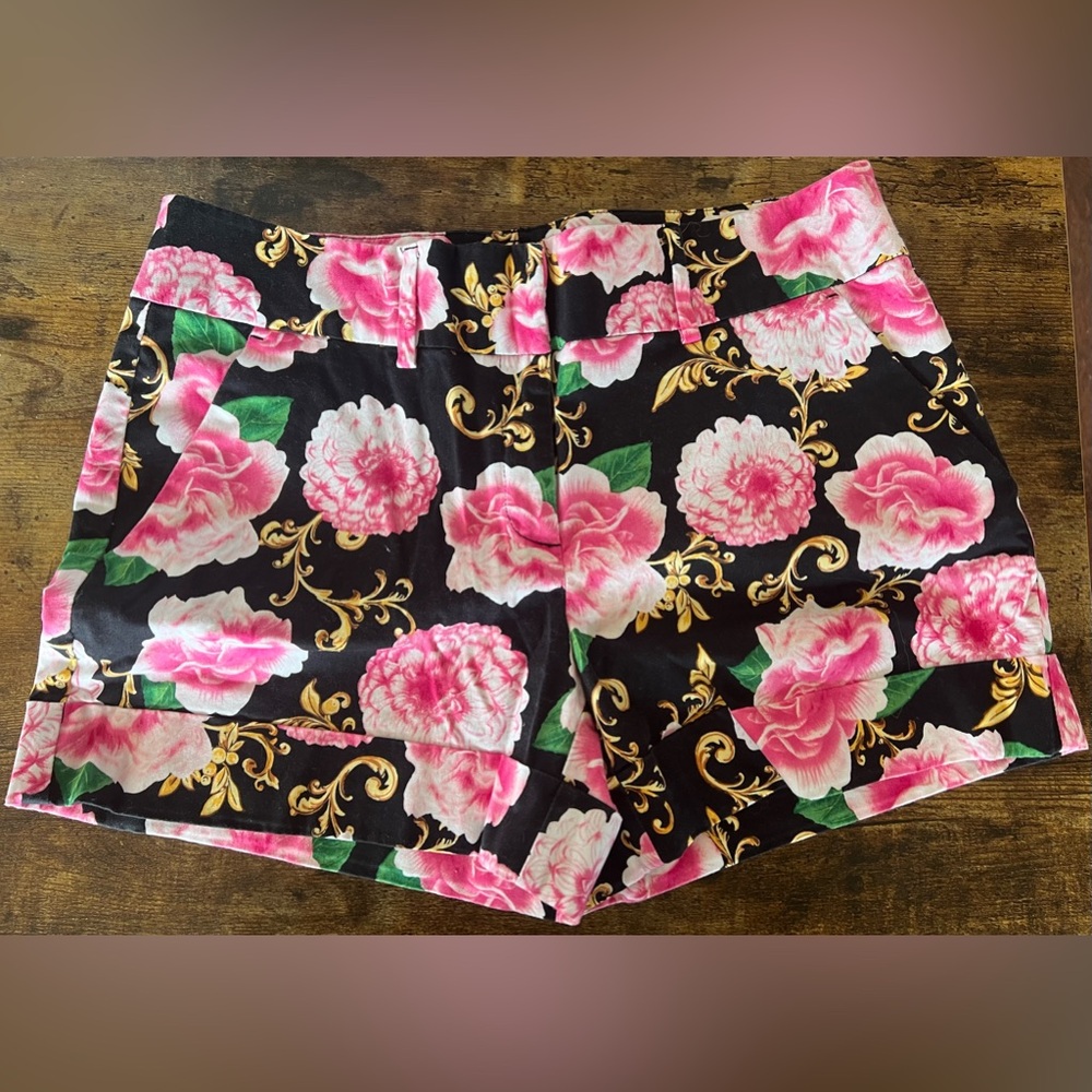 NY&Co 7th Ave Floral Shorts 4” Size 8